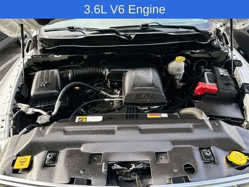 Used 2024 RAM 1500 Classic SLT AWD/4WD image 29
