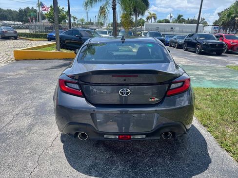 Used 2022 Toyota GR86 Premium w/ ALL Weather Mat Package (TMS) RWD image 6