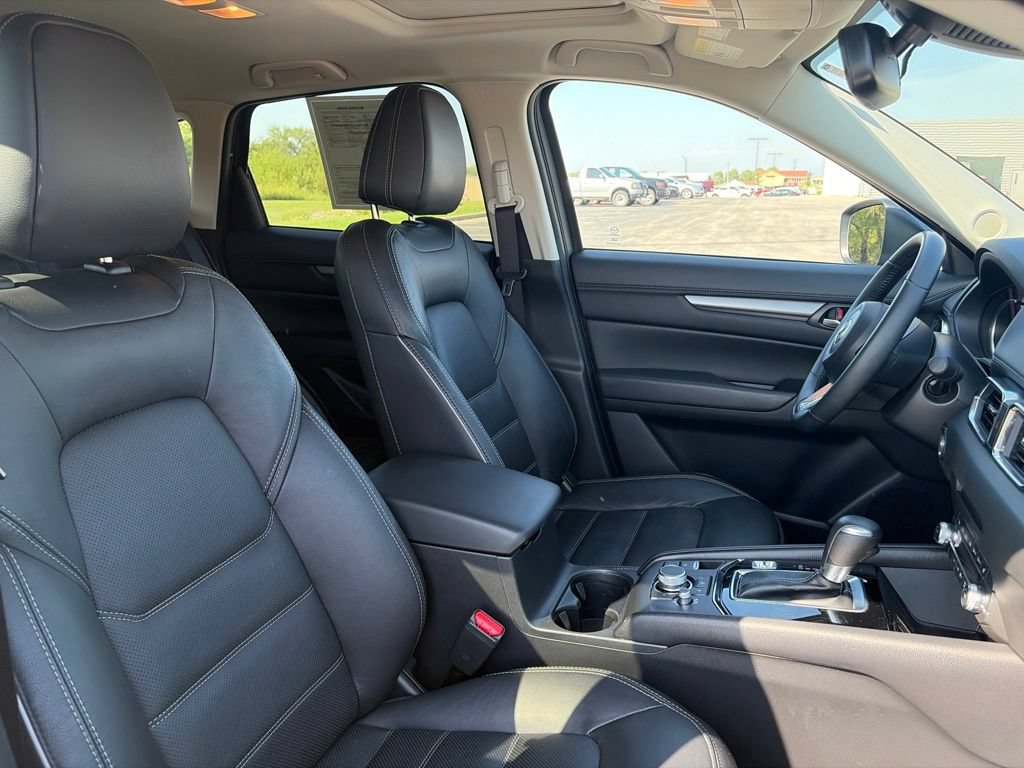 Used 2025 MAZDA CX-5 AWD 2.5 S w/ Preferred Package image 11