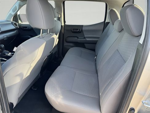 Used 2022 Toyota Tacoma SR image 30