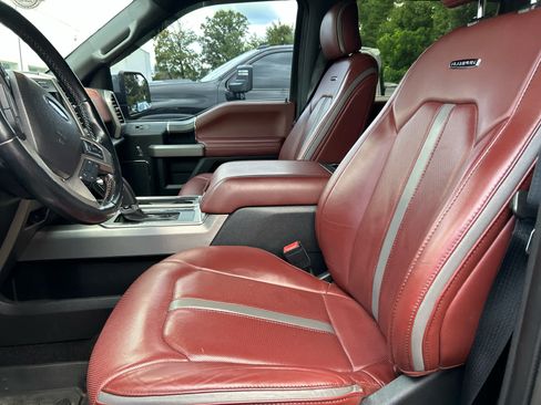 Used 2018 Ford F150 Platinum AWD/4WD image 3