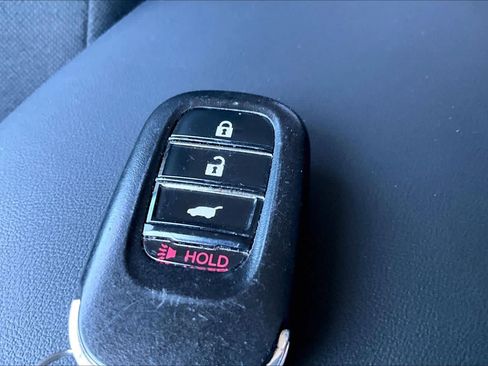 Used 2025 Honda HR-V LX image 14