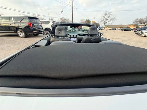 Used 2023 Ford Mustang Premium image 9