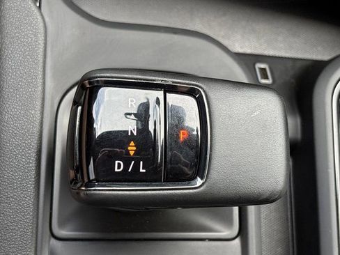 Used 2024 GMC Sierra 1500 AT4 w/ AT4 Premium Package AWD/4WD image 44