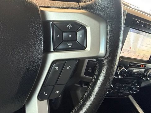Used 2019 Ford F250 Lariat w/ Chrome Package AWD/4WD image 19
