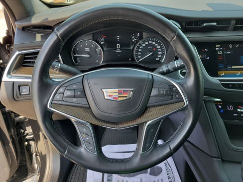 Used 2019 Cadillac XT5 Platinum image 30