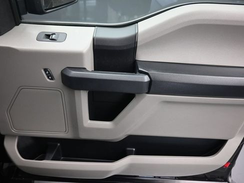 Used 2020 Ford F150 XL w/ Equipment Group 101A Mid AWD/4WD image 41