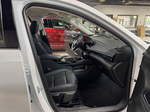 Certified 2025 Buick Envision Preferred AWD/4WD image 10
