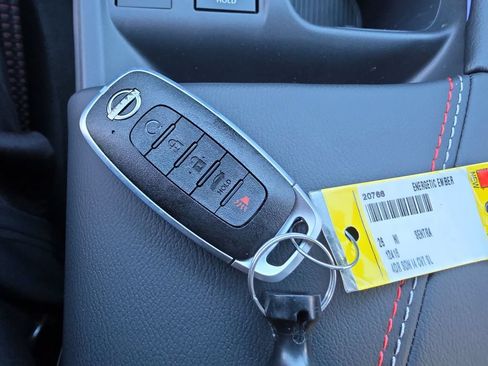 New 2026 Nissan Sentra SR w/ Floor Mat Package FWD image 30