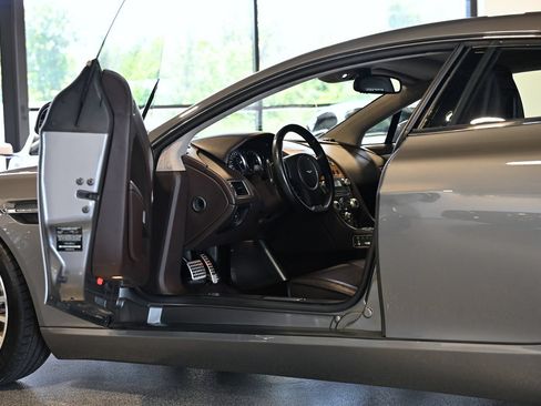 Used 2011 Aston Martin Rapide RWD image 22