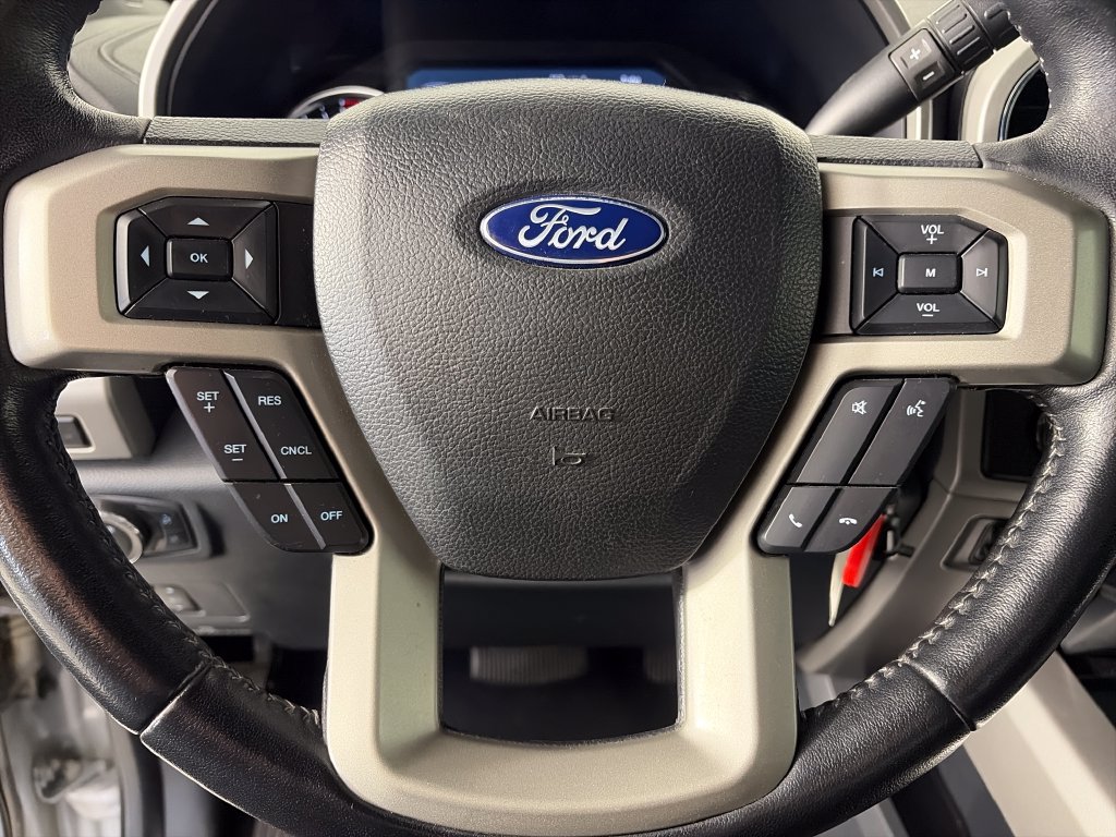 Used 2022 Ford F250 Lariat w/ Lariat Value Package AWD/4WD image 16