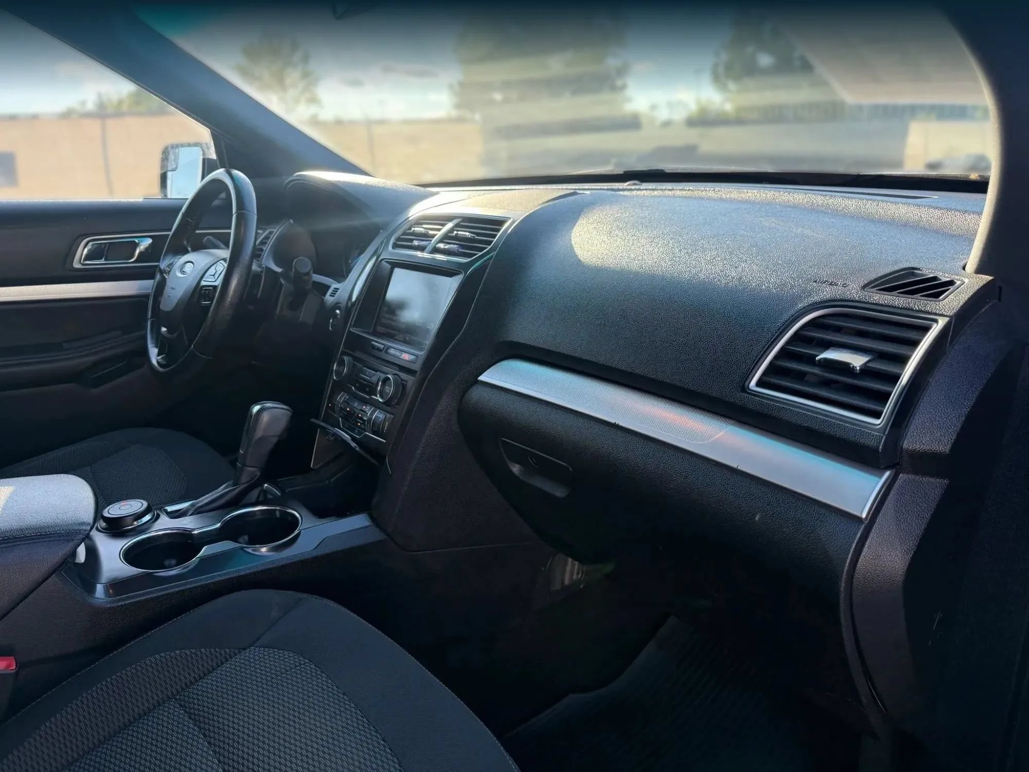 Used 2016 Ford Explorer XLT w/ Equipment Group 201A AWD/4WD image 19