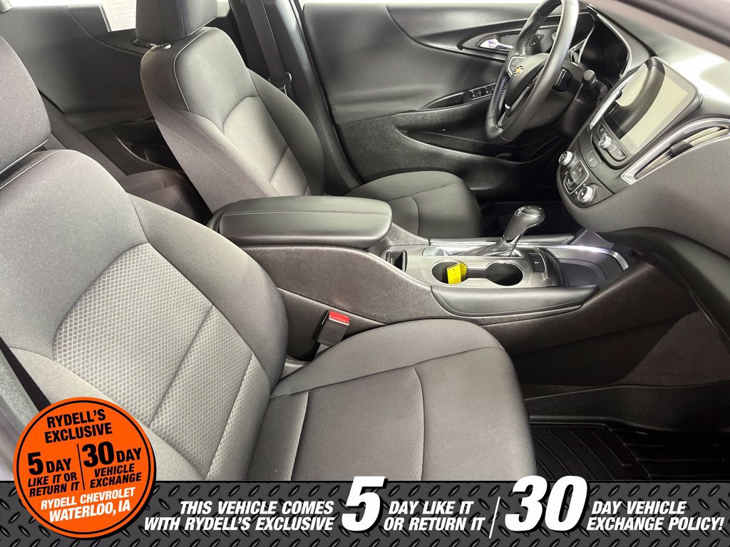 Certified 2018 Chevrolet Malibu LT FWD image 16