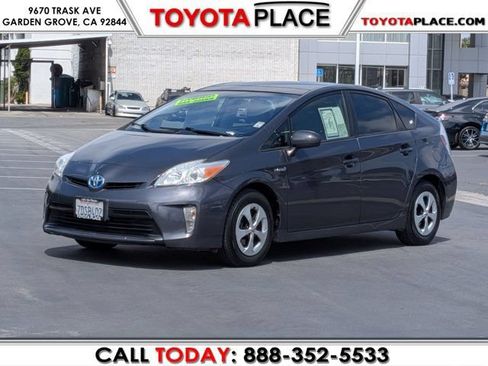 Used 2014 Toyota Prius Four w/ Solar Roof Package FWD image 1