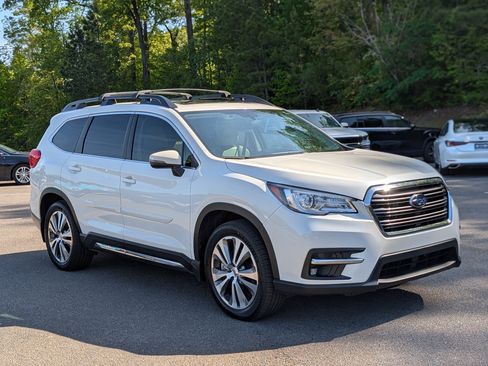 Used 2022 Subaru Ascent Limited w/ Technology Package image 11