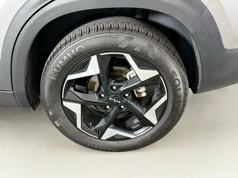 Used 2025 Kia Seltos S FWD image 11
