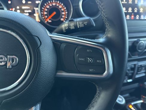 Used 2018 Jeep Wrangler Unlimited Sahara w/ LED Lighting Group image 49