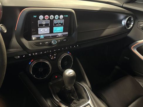 Used 2017 Chevrolet Camaro LT RWD image 41