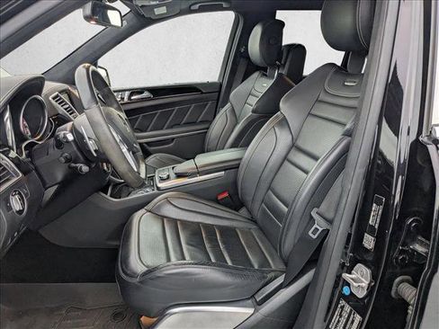 Used 2016 Mercedes-Benz GL 63 AMG 4MATIC image 13