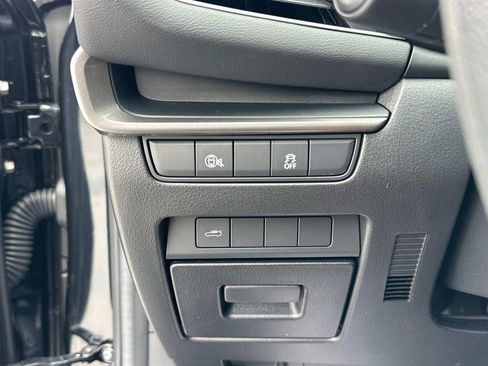 Used 2024 MAZDA MAZDA3 s image 17