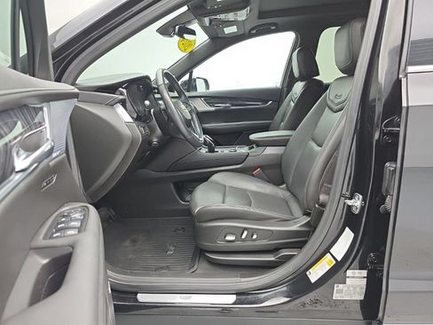 Used 2024 Cadillac XT6 Premium Luxury w/ LPO, Floor Liner Package AWD/4WD image 13