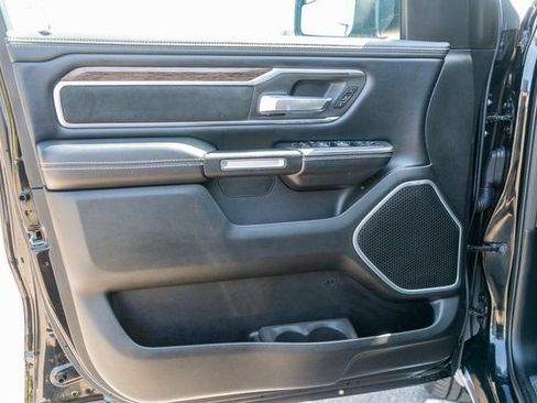 Used 2020 RAM 1500 Laramie AWD/4WD image 18