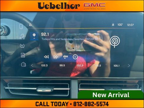 Used 2024 Chevrolet Trax RS w/ Driver Confidence Package FWD image 29