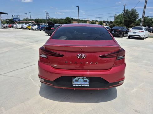 Used 2019 Hyundai Elantra SE w/ Cargo Package FWD image 7