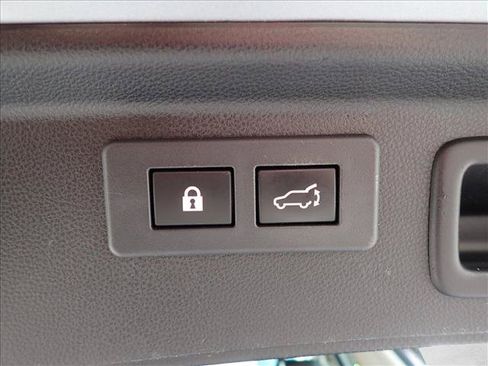 Used 2019 Subaru Forester Limited w/ Popular Package #3 AWD/4WD image 9