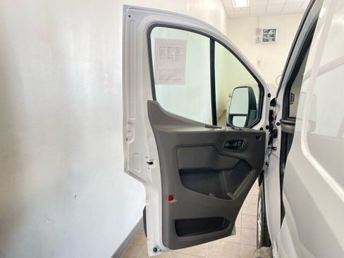 Used 2025 Ford Transit 250 Low Roof w/ Exterior Upgrade Package RWD image 10