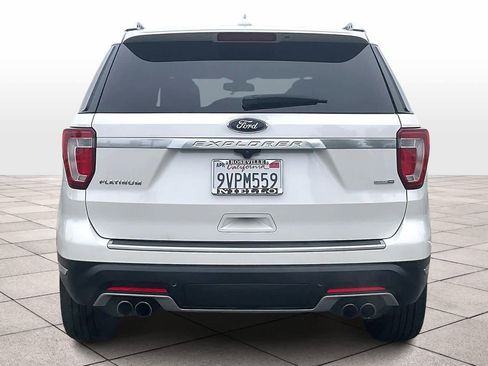 Used 2019 Ford Explorer Platinum image 7