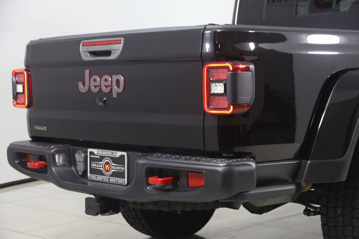 Used 2022 Jeep Gladiator Rubicon w/ LED Lighting Group AWD/4WD image 35