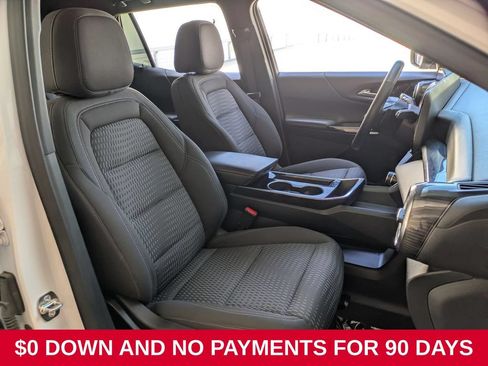 Used 2025 Chevrolet Equinox LT FWD image 28