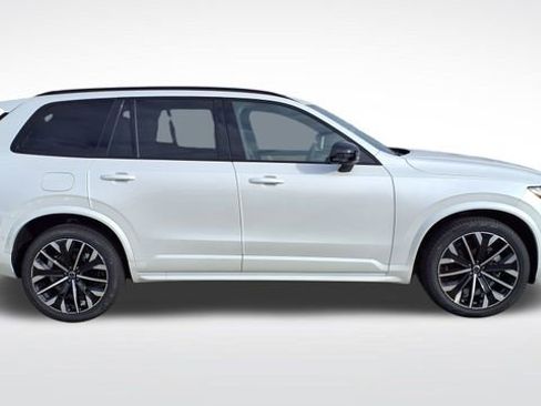 New 2026 Volvo XC90 B6 Ultra w/ Lounge Package image 9