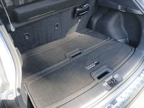 Used 2022 Nissan Rogue Sport SV image 22