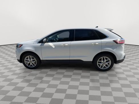 Used 2024 Ford Edge SEL AWD/4WD image 5