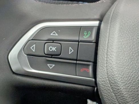 New 2026 Jeep Compass Latitude image 21