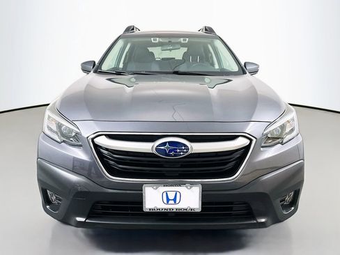 Used 2022 Subaru Outback Premium AWD/4WD image 2