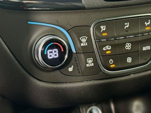 Used 2023 Chevrolet Equinox RS w/ RS Leather Package FWD image 22