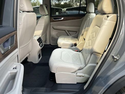 New 2026 Volkswagen Atlas SE FWD image 14
