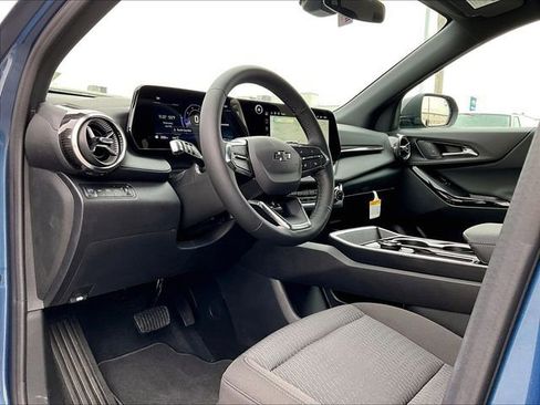 New 2026 Chevrolet Equinox LT w/ Midnight Edition AWD/4WD image 8