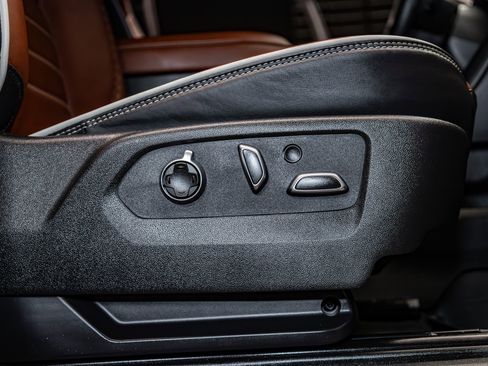 Used 2025 GMC Sierra 2500 Denali Ultimate image 27