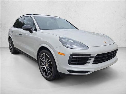 Used 2021 Porsche Cayenne S AWD/4WD image 3
