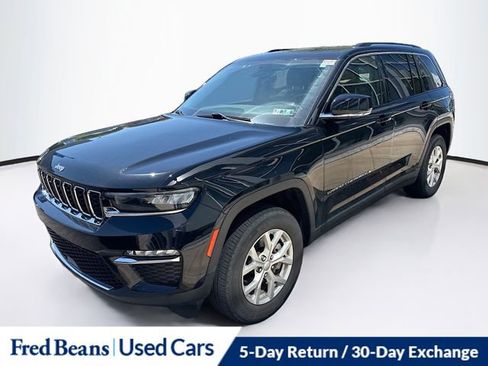 Used 2023 Jeep Grand Cherokee Limited AWD/4WD image 3