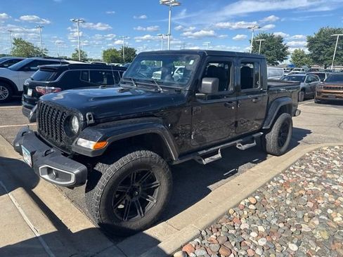 Used 2022 Jeep Gladiator Sport AWD/4WD image 2