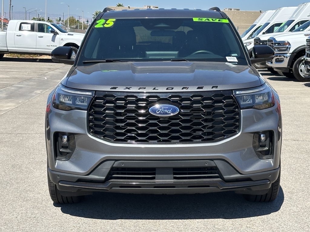 Used 2025 Ford Explorer ST-Line AWD/4WD image 46