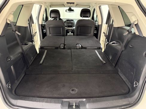 Used 2020 Dodge Journey SE w/ SE Popular Equipment Group image 60