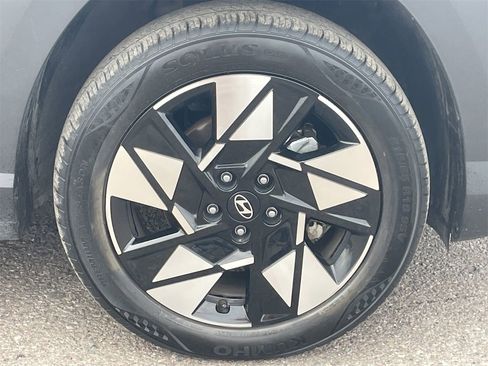 Certified 2024 Hyundai Kona SEL image 9