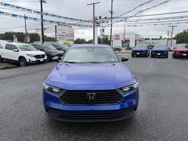 Used 2024 Honda Accord Sport image 3