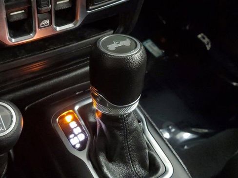 Used 2021 Jeep Wrangler Unlimited Sport AWD/4WD image 30